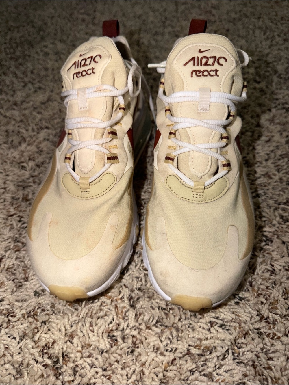 Nike Kids Sneakers in Cream with Maroon Accents